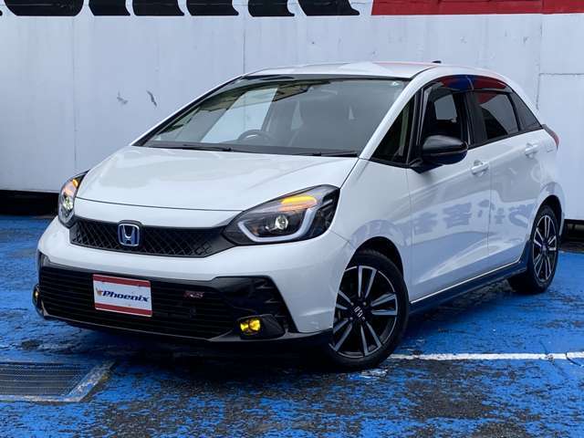 ホンダセンシング☆ACC☆ディスプレイオーディオ☆USB・BT接続☆Bカメラ☆ETC☆LEDオートライト☆LEDイエローフォグ☆ハーフレザーシート☆SOSコール☆USB充電☆オートブレーキホールド☆