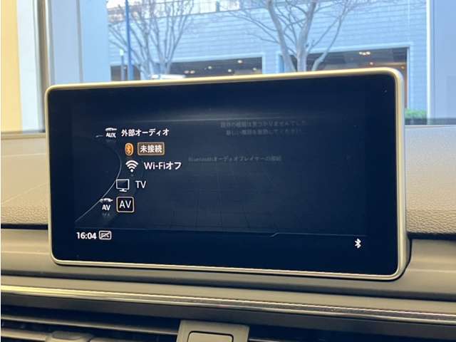 認定中古車保証が1年付いております。延長も可能です。詳しくは弊社Audiりんくう店へお問合せ下さい。※フリーダイヤル：0078-6002-591041