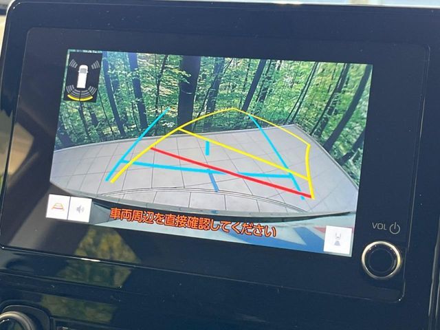 【バックカメラ】駐車時に後方がリアルタイム映像で確認できます。大型商業施設や立体駐車場での駐車時や、夜間のバック時に大活躍！運転スキルに関わらず、今や必須となった装備のひとつです！