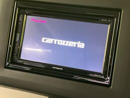 【ディスプレイオーディオ】視認性が高いディスプレイオーディオを装備♪操作性も良好で直感的なソース選択が可能です。