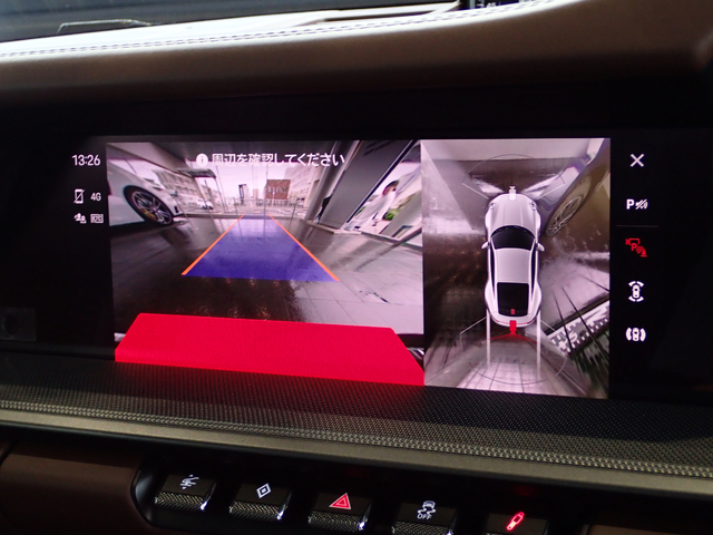 リアルトップビューを備え、駐車時の安全性や日常のカーライフの安全性を向上させてくれます。