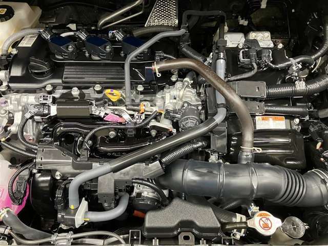 低燃費で環境にもやさしいハイブリッド車です。トヨタ専用診断機器でハイブリッドシステムを綿密に点検してあります！