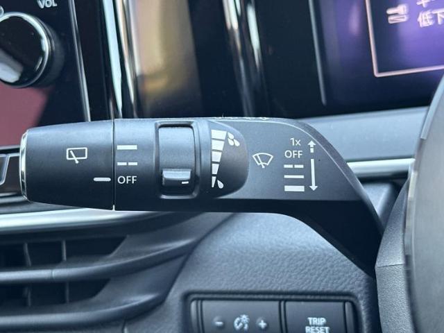 国産車から輸入車まで多様なお客様のニーズのお応えできるように、全国規模で豊富な在庫展開！車のことならWECARSへ！