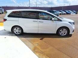 ☆☆グループ店総在庫3000台☆☆きっと見つかるあなただけのお車ヾ（ゝ∀・。）得々プラン実質年率3.9％～をはじめ　「どんなクルマも10万！下取りキャンペーン！」不動車や事故現状車も詳しくはスタッフ迄