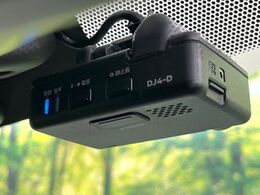 【ETC】高速道路の料金所をストレスなく通過！話題のスポットやサービスエリアに多い「スマートIC」利用時は必須のアイテムです。当店でセットアップを実施、ご納車当日からすぐにご利用いただけます！