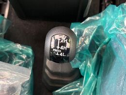 4WDのお車ですので、雪道でも安心です♪降雪地地域にお住まいの方以外にも、ウィンタースポーツが趣味の方や降雪地域へ帰省される機会がある方にもおすすめ！