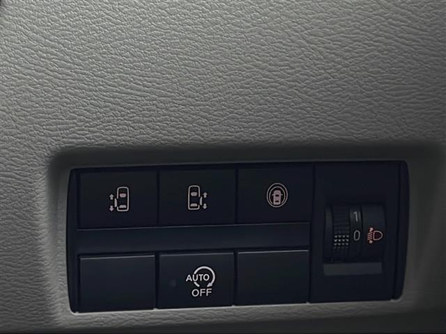 【運転席操作部】快適なドライブを楽しむための機能が装備されています！運転席から触れるので、使いやすいです！除菌プランいれていただくと、さらに清潔で安心していただけます！