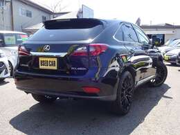 4WD/純正ナビ/フルセグテレビ/バックモニター/サイドカメラ/カールソン22インチアルミ/カワシート/サンルーフ/社外テールランプ/ETC/パワーシート/電動リヤゲート/横滑り防止/