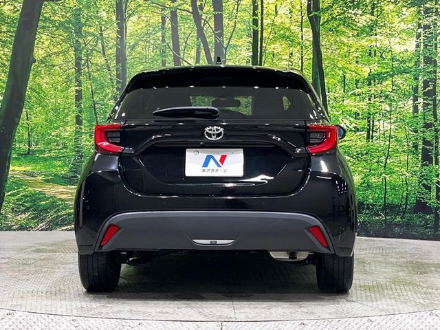 安心の最長10年・走行無制限保証（有償）をご用意。保証内容も充実はもちろん、無料点検＆オイル交換や、年中無休の全国・24時間ロードサービスも付帯されておりますのでご安心下さい。