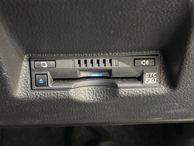 【ETC】高速道路の料金所をストレスなく通過！話題のスポットやサービスエリアに多い「スマートIC」利用時は必須のアイテムです。当店でセットアップを実施、ご納車当日からすぐにご利用いただけます！