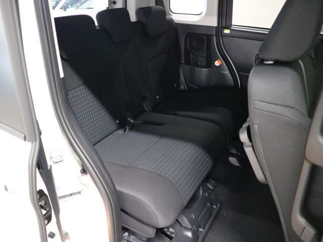 系列会社にメルセデスベンツ、BMW、VW、GMシボレー、クライスラー、スズキアリーナ等正規ディーラーを持つ当社ならご納車後の整備のノウハウも御座いますので安心してお乗り頂けます。