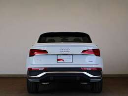 Audi Q5 Sportback 40 TDI quattro S line/プライバシーガラス/マトリクスLEDヘッドライト/アルミホイール5ツインスポークスターデザイン8J x 19