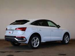 Audi Q5 Sportback 40 TDI quattro S line/プライバシーガラス/マトリクスLEDヘッドライト/アルミホイール5ツインスポークスターデザイン8J x 19
