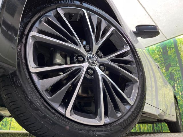 【純正19インチアルミホイール】外観にマッチした純正アルミホイールを装着しております。各種社外アルミホイールや、スタッドレスタイヤも取扱いしております。是非ご相談ください♪