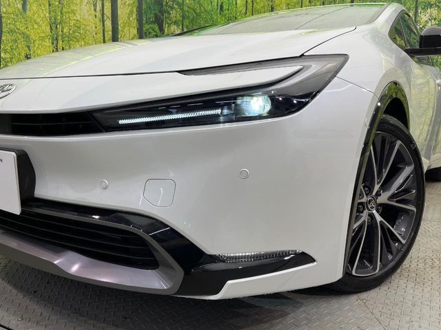 【ダブルファンクションターンランプ付きLEDヘッドライト】人気上昇中のダブルファンクションターンランプを装備！ウィンカーとデイライト＆車幅灯を兼用し、特別感のあるエクステリアを演出します。