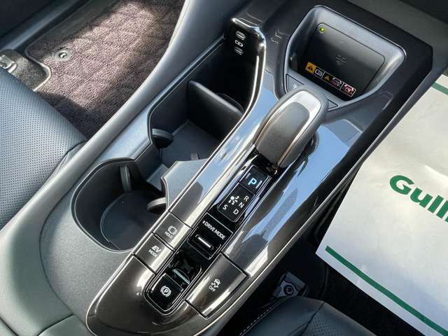 店舗にて現車の確認もいただけますので、お電話で在庫のご確認の上是非ご来店くださいませ！！！