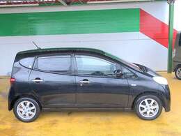 ドアバイザー＆プライバシーガラス付きです！