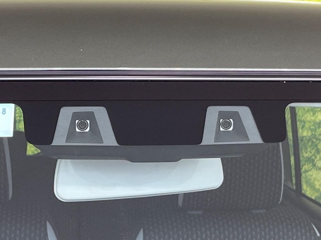 【スズキ　セーフティサポート】走行中に前方の車両等を認識し、衝突しそうな時は警報とブレーキで衝突回避と被害軽減をアシスト。より安全にドライブをお楽しみいただけます。