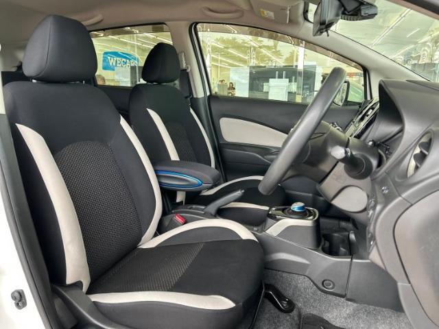 「この車の写真をもっと見たい」「状態が気になる」「この装備はついている？」どんな小さな疑問でもお気軽にお問い合わせください！