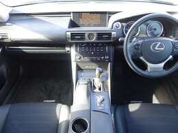 H25　レクサス　IS　300hが入荷致しました！！◆気になる車は専用ダイヤルからお問い合わせください！メールでのお問い合わせも可能です！◆試乗可能です！