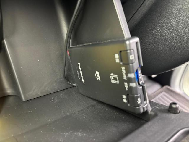 お車に合わせて無料保証以外にも、保証範囲、期間、距離を拡充させた有料保証もご用意しております！中古車の購入が初めてで不安・・・というお客様もご安心ください！