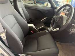 【各機関徹底点検】消耗品から各機関の細部に渡り、自社工場にてプロのメカニックが丁寧に点検致します。安心安全なおクルマの販売をお約束いたします。