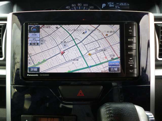 ナビ装着車となっておりますので、ドライブなども迷わずに目的地に行けますね♪