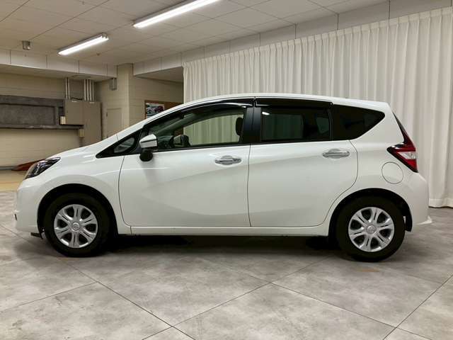 琉球三菱は品質第一です。全車、修復暦無し実走行の良質車を展示してます。お客様には弊社が自信を持って販売出来るおクルマをを提供してます。【無料通話0078-6003-346608】