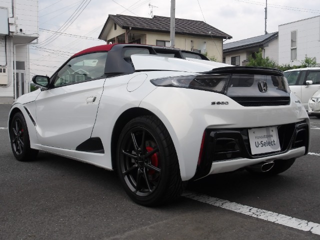 当店ではディーラーメカニックによるメーカー保証継承点検を実施して納車となります！