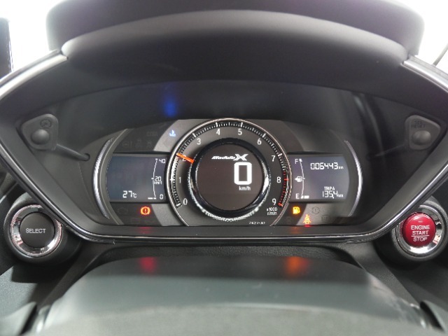 見やすいメーターパネルで運転も安心（＾＾♪