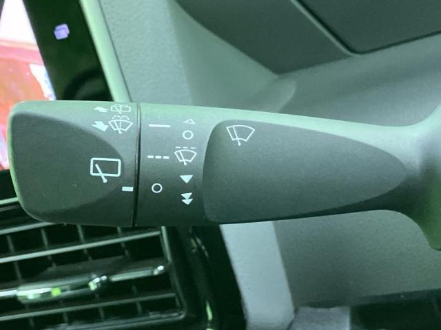 国産車から輸入車まで多様なお客様のニーズのお応えできるように、全国規模で豊富な在庫展開！車のことならWECARSへ！
