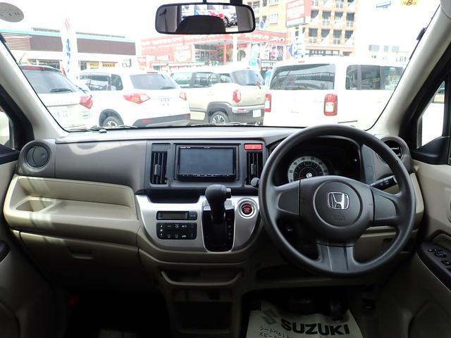 前方の視界も広く、とっても運転しやすいお車です♪この座席に一度座ってみませんか？ご来店お待ちしてます（＾＿＾）