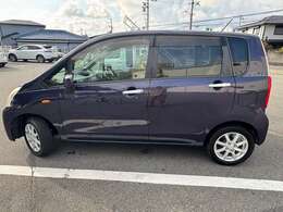 ツヤツヤ・ピカピカです。綺麗な車両です、お見逃しなく！純正アルミホイルも綺麗です。