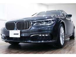 正規ディーラー車　BMW　740i 　右ハンドル　ソフィストグレーメタリック/ベージュレザー