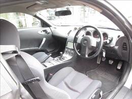 昭和54年創立以来、一貫して各メーカー新車・中古車販売をはじめ保険代理店・車検・一般整備などお車に関するすべてを取り扱っております。