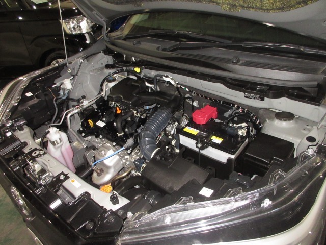 内装、外装、エンジンルームの隅ずみまでクリーニングを実施してお渡しします！　プロが仕上げをしましたからピッカピカですよ～！点検整備もきっちり実施いたします。