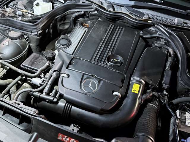 1.8ガソリンエンジンだから低速からのトルク感もグイグイ引っ張ってくれるのでドライブが楽しめます。燃料費も気にしなくていいのでガンガン走れます。https：//benztestar.com/
