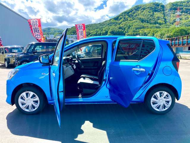 カーナビ・ETC・エンジンスターター・ドライブレコーダーなど、ご希望にお応えできるよう、オプション多数取り揃えております。おクルマのことなら何でもお任せください！