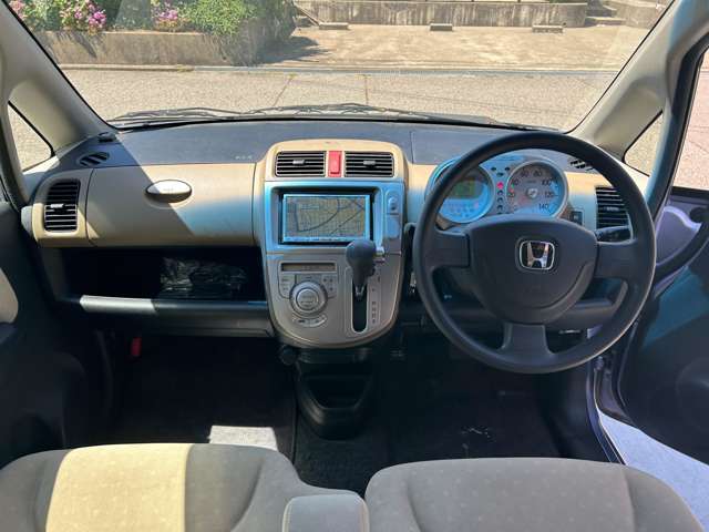 ご覧いただきありがとうございます♪気になったお車がありましたらお気軽にお電話をください♪