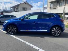 小さなキズの状況や、他の箇所のお写真もお送りできます。お気軽に店舗へお問合せくださいませ