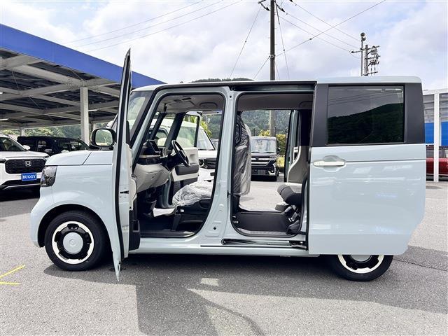 ☆便利な両側電動スライドドア！狭い駐車場などでも隣を気にせず乗降りできます！☆