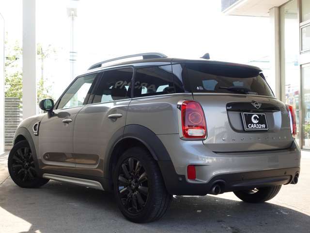 お乗換え時の下取も大歓迎！大切にお乗りいただいた愛車も高価査定で下取りいたします。年式の古い車や走行距離が多く走っているお車も、安心してお任せ下さい！