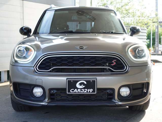 当店の中古車は全車走行テスト確認済です。安心してお乗りいただける車両を厳選価格にて販売しております。