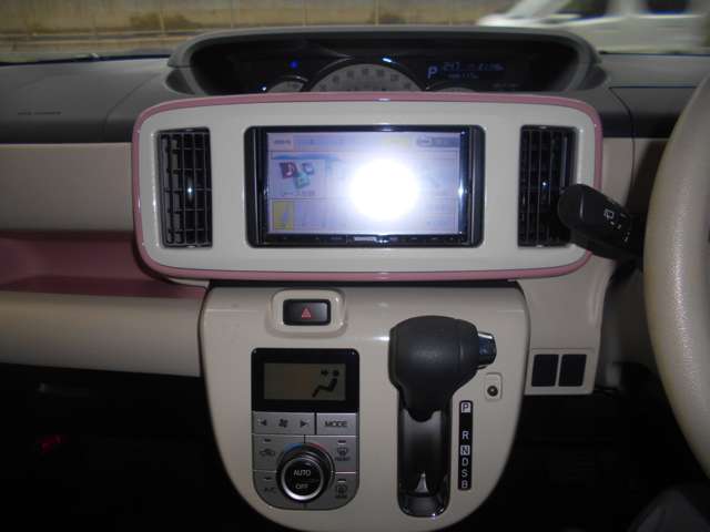 ATで運転操作も楽チンです。