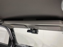 オーバーヘッドシェルフボックスティッシュやファイルが収納できる頭上収納。