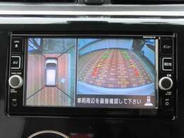 お車を真上から見たような映像が見れるアラウンドビューモニターも装備されております♪見えずらい死角が減り運転も快適になりますね♪
