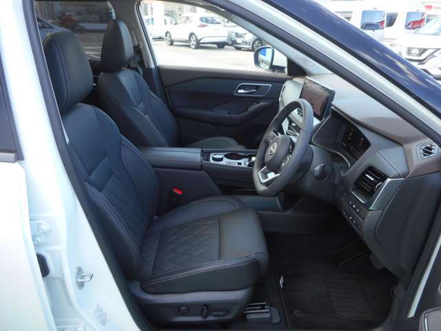 おクルマは、ご納車前に車検及び法定整備を実施してお引渡しいたします。全国どこでも日産ディーラーで保証整備が受けられますので、安心してお乗りいただけます！