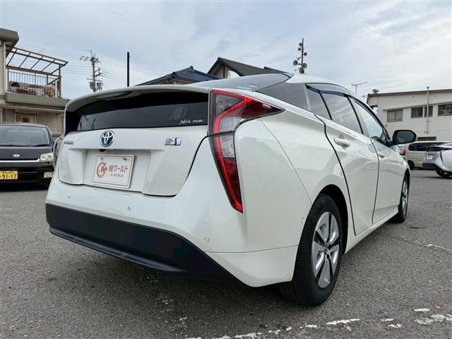 最短3日で、ご納車可能です！お車についてのご質問やお見積りのご依頼、ご希望のお支払方法や月々のお支払金額・任意の保険内容のご相談も承っておりますので、お気軽に当店へお問い合わせ下さい！