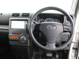 運転席廻りです。