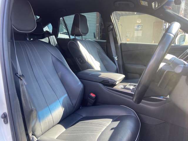 ☆キャリアカー完備☆　納車はもちろん、買取・下取り車のお引取りにも伺えます。　また、事故等もしもの場合はすぐにご連絡下さい。